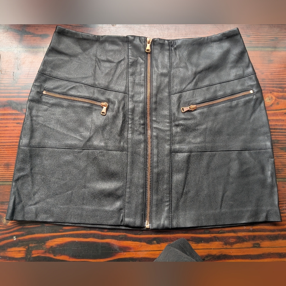 Kendall & Kylie Black Faux Leather Mini Skirt with Zipper Detail Women’s M